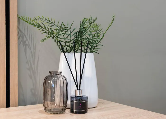 Modern 1 Bedroom Flat Near With Free Parking, Ideal For Contractors & Long - Nordstay Apartment Leeds (West Yorkshire)